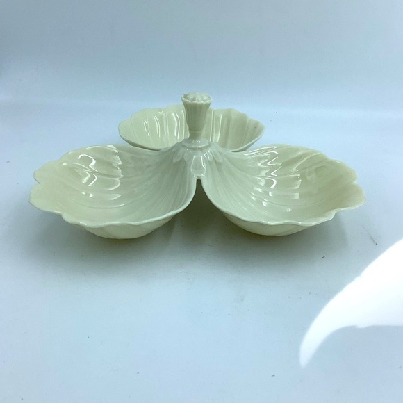 Lenox Triple Shell Serving Dish With Handle - Picture 3 of 9